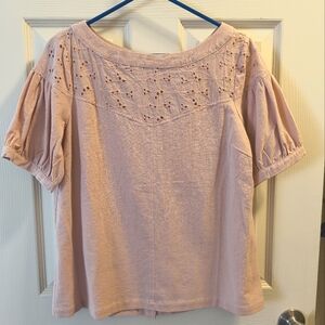 Really cute pink / dusty rose top!